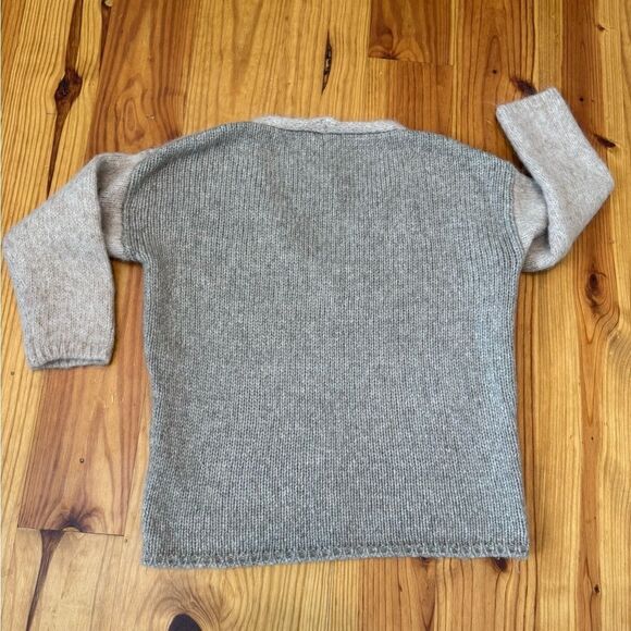 Humanoid V-Neck Sweater Gray/Tan 3/4 Sleeve Alpaca Blend Womens SMALL - Picture 9 of 9